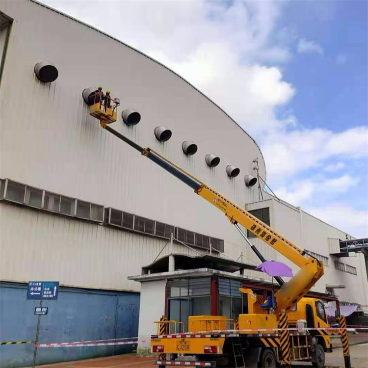 斗门高空作业车出租服务：专业广告牌安装解决方案