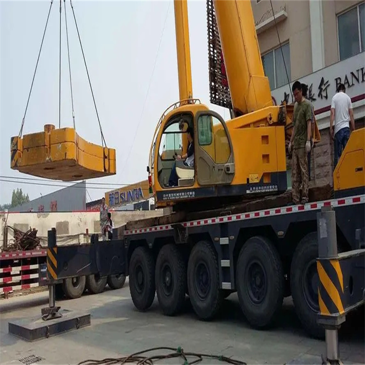 斗门当地吊车出租|机器吊装|75吨|工厂搬迁服务